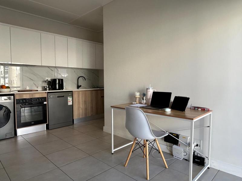 1 Bedroom Property for Sale in Sandown Western Cape